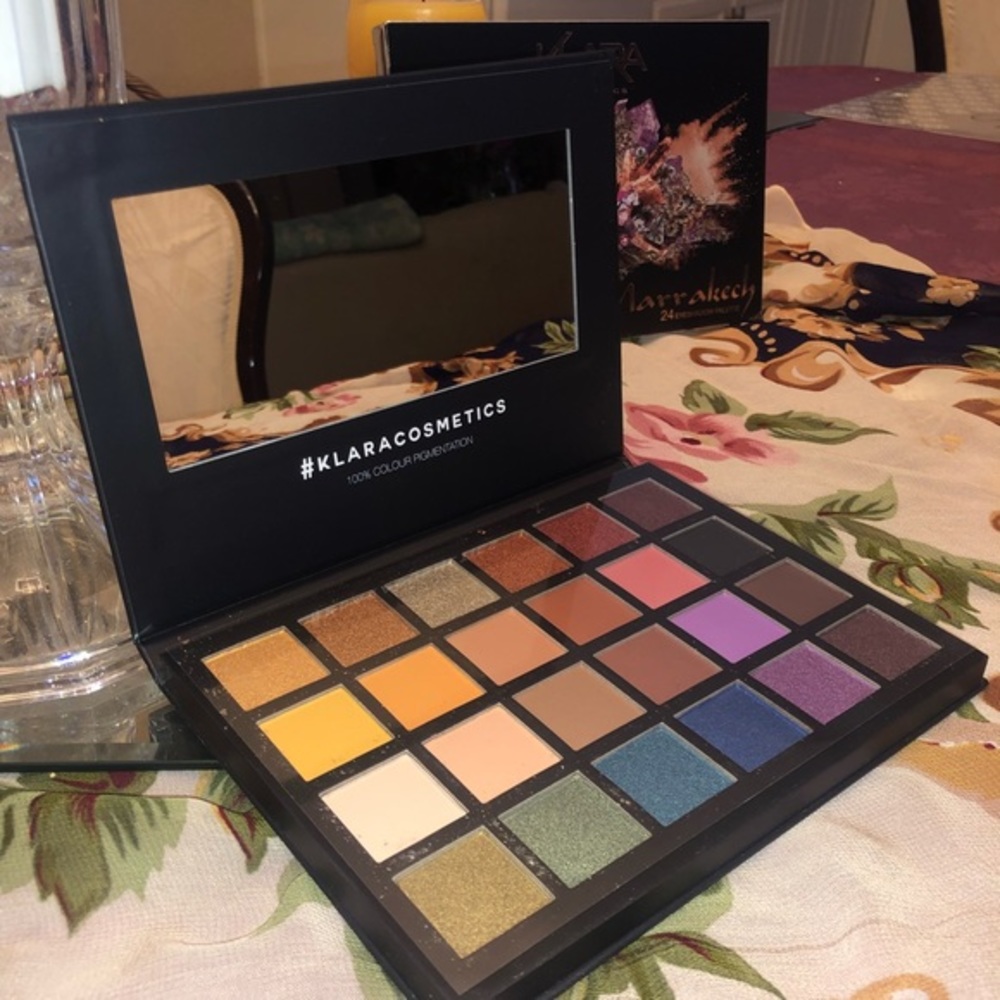 SOLD OUT! Klara Cosmetics Makeup Palette 🎨 - Picture 6 of 7